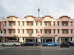 Amrise Hotel