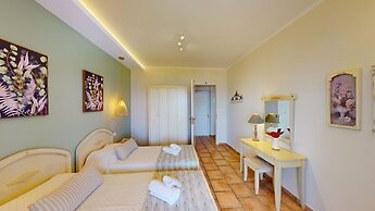 Aneria Suites
