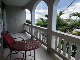 Bananaquit House