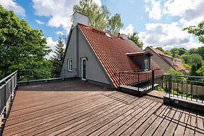 Gustav Ernesaks House