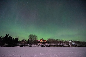 Inn On The Lake