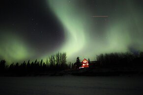 Inn On The Lake