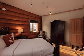 Inn On The Lake