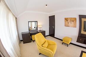 Hotel Swiss Holiday