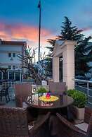 Hotel Swiss Holiday