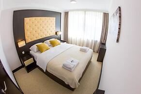 Hotel Swiss Holiday