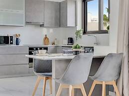 Sanders Palama - Cute 2-bdr Penthouse Apt