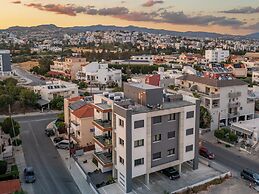 Sanders Palama - Cute 2-bdr Penthouse Apt