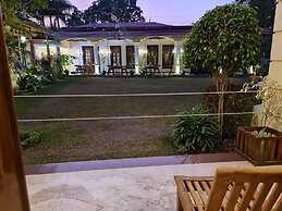 Woods inn Resort