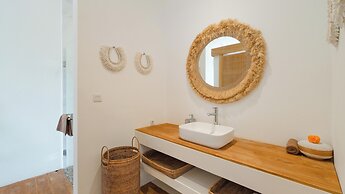 Villa Madissa by Villa Finder