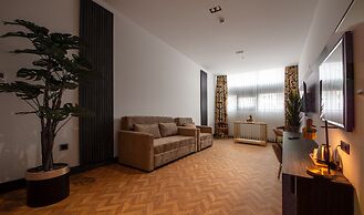 V Center Hotel