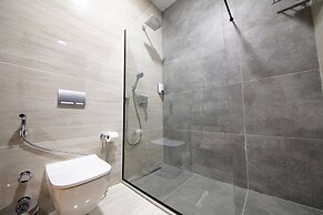 V Center Hotel