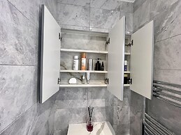 West London Star Aparthotel
