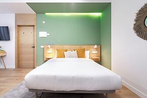 Vallecas Suites by Olala Homes