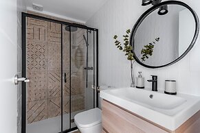 Maderas Apartments by Olala Homes