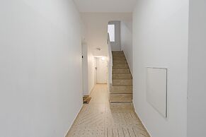 Maderas Apartments by Olala Homes