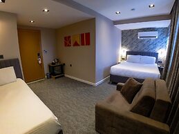 Rexee Hotel