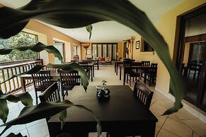 Blue Hills Lodge & Conference Centre