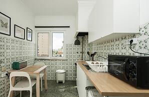 Lisbon - Low Cost - Airport - Subway