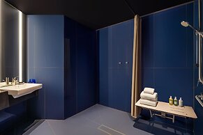 W Sydney