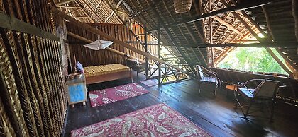 Salama & Mbuyuni Bungalows