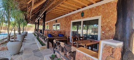 Salama & Mbuyuni Bungalows