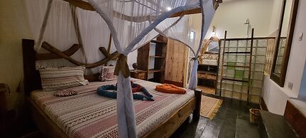 Salama & Mbuyuni Bungalows