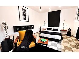 HOMSTY