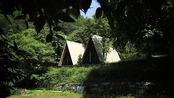 Beyond Stay Ananhyam Resort Sattal