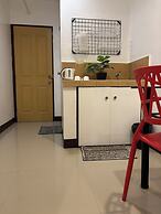 Makati One Poblacion Hotel