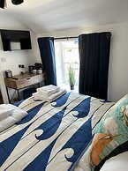 The Lugger Inn