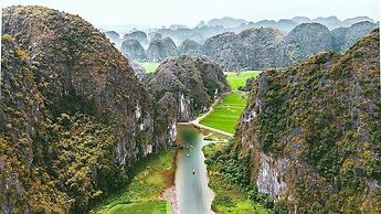 Athena Premier Resort Ninh Bình