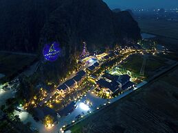 Athena Premier Resort Ninh Bình