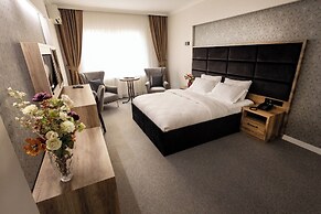 COMFORT HOUSE