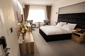 COMFORT HOUSE