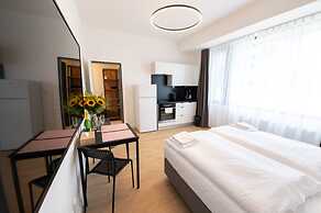 Post 120 Suites
