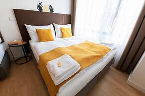 Post 120 Suites