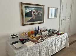 Vianna Suites & Spa