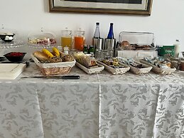 Vianna Suites & Spa