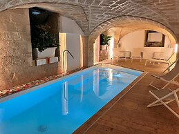 Vianna Suites & Spa