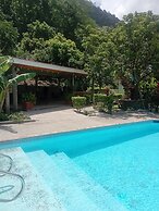 Pinard's Mountain Resort- Cottage 8