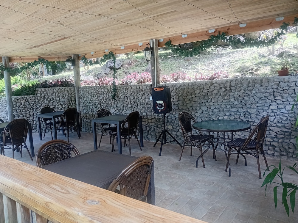 Pinard's Mountain Resort- Cottage 8