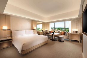 Conrad Singapore Orchard