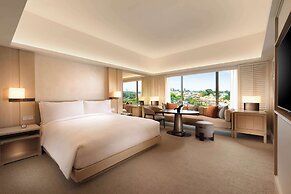 Conrad Singapore Orchard
