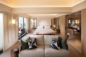 Conrad Singapore Orchard