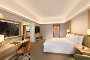 Conrad Singapore Orchard