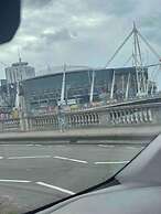 Sleeps 14 Cardiff City Centre