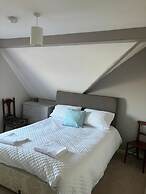 Sleeps 14 Cardiff City Centre