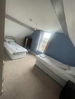 Sleeps 14 Cardiff City Centre