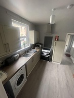 Sleeps 14 Cardiff City Centre